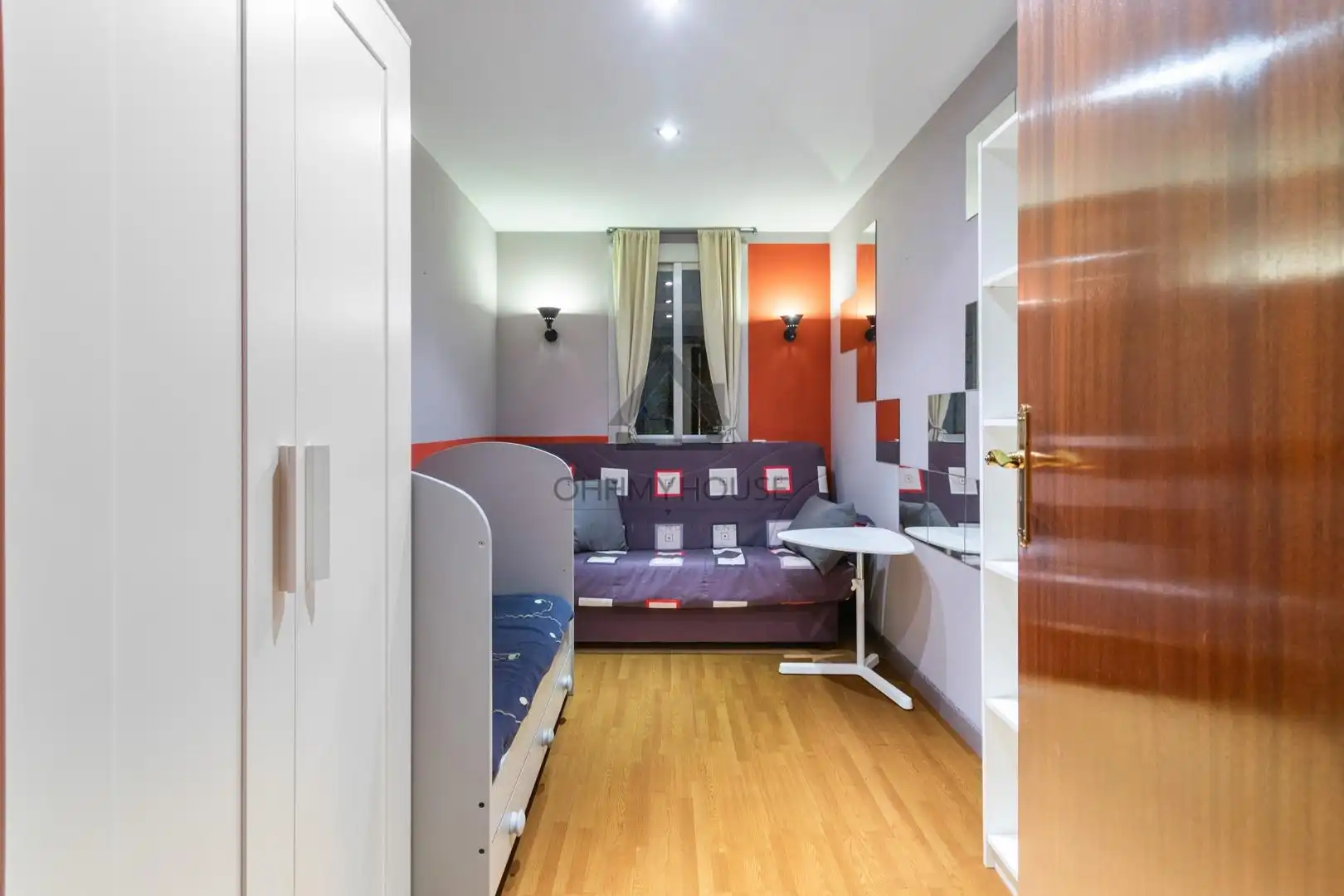 Dormitori de Apartament en venda en Horta - Guinardó