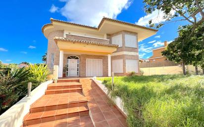 Vista exterior de Casa o xalet en venda en Riba-roja de Túria amb Aire condicionat, Calefacció i Jardí privat