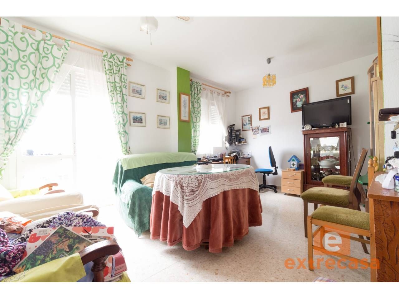 Living room of Apartment for sale in Badajoz Capital  with Storage room, Furnished and Balcony
