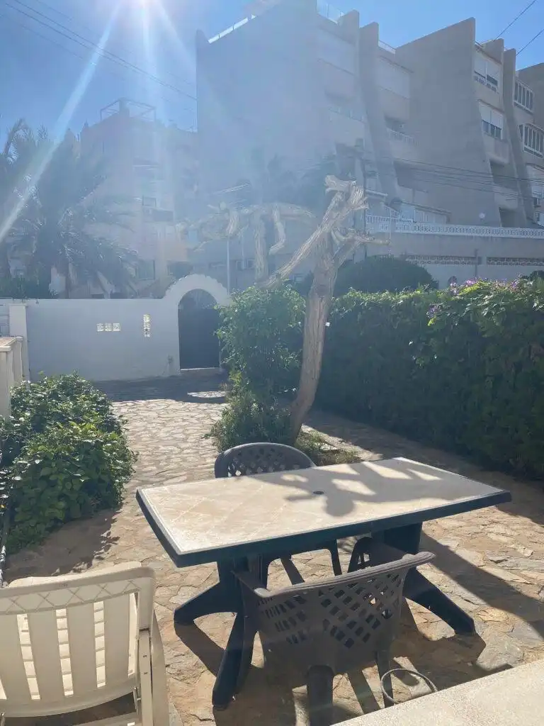 Jardí de Casa adosada en venda en Torrevieja amb Aire condicionat, Calefacció i Terrassa