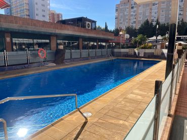 Apartment mit Pool zur Miete in Calle Gerona