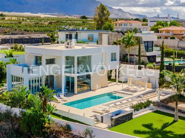 House with pool for sale in Callao Salvaje - Playa Paraíso