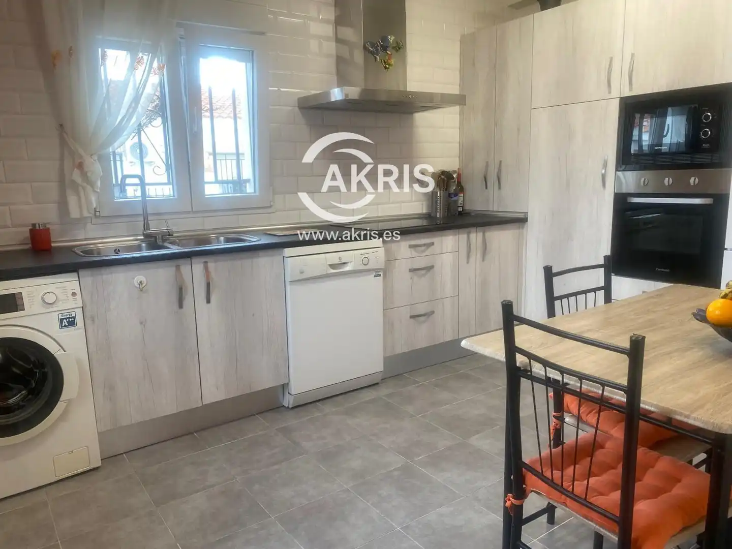 Cocina de Casa o chalet en venta en El Casar de Escalona con Aire acondicionado, Calefacción y Trastero