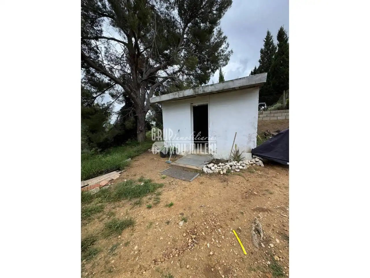 Finca rústica en venda en Montserrat amb Jardí privat
