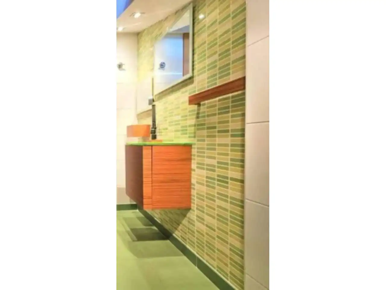 Baño de Piso en venta en Ourense Capital  con Calefacción, Parquet y Terraza