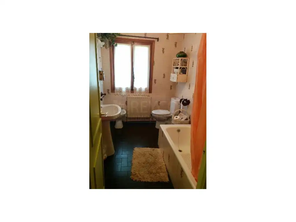 Bathroom of Houses for sale in Badarán  with Private garden and Balcony
