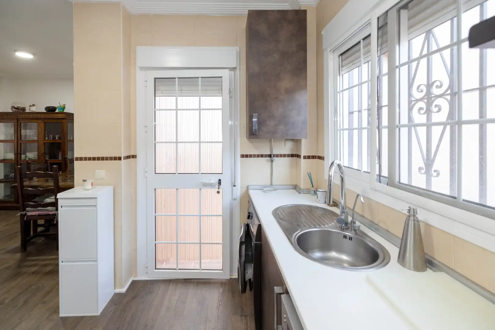 Detached house with pool for sale in Calle Lorenzo Valla, imagen 19