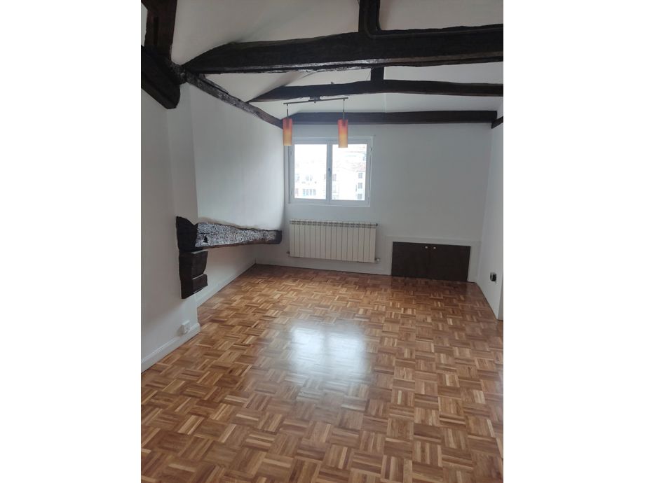 Habitación de Piso en venta en Vitoria - Gasteiz con Calefacción y Parquet