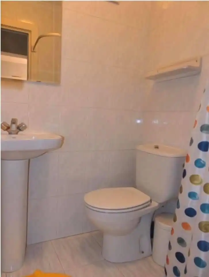 Baño de Edificio en venta en Laredo