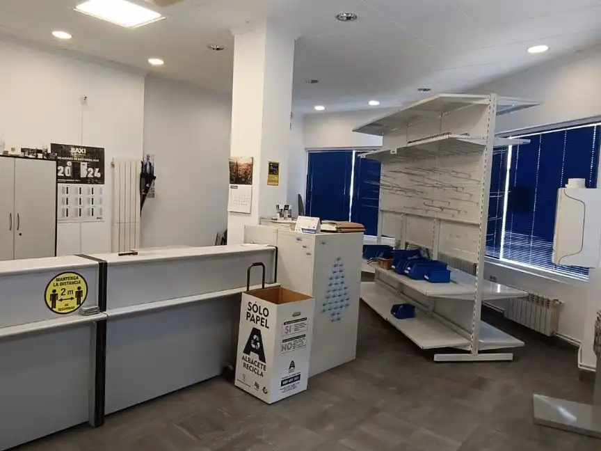 Local en venta en Albacete con Aire acondicionado, Calefacción y Amueblado