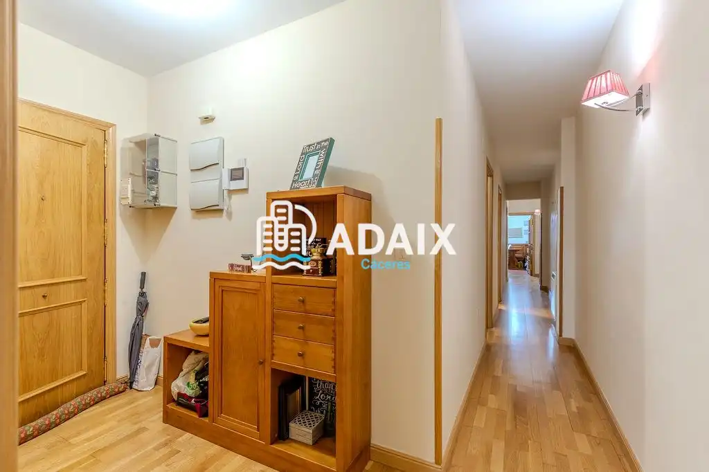 Piso en venta en Cáceres con Aire acondicionado y Calefacción