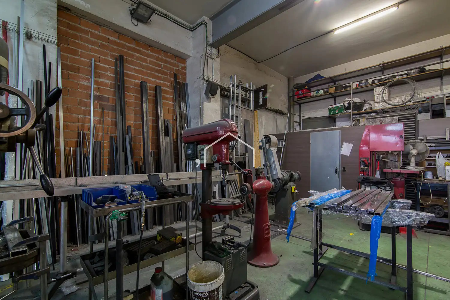 Industrial buildings for sale in Barcelona