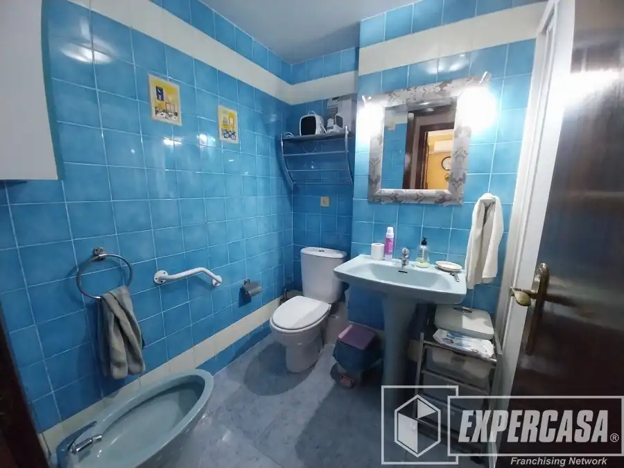 Baño de Piso en venta en Torrent con Aire acondicionado