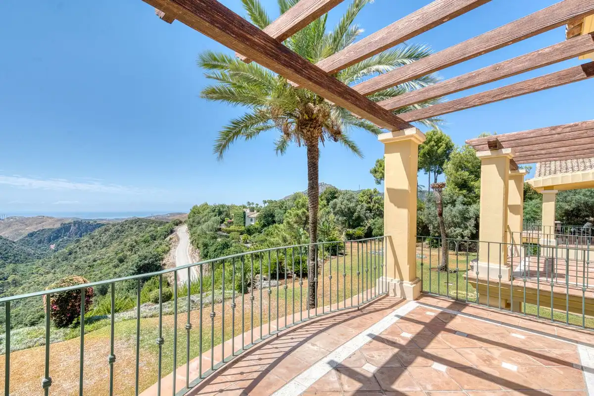 Terraza de Casa o chalet en venta en Benahavís con Aire acondicionado, Jardín privado y Terraza