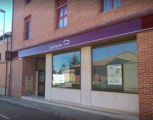 Local comercial en Alquiler en Plaza Del Campo Escolar (plz Mayor) 9 24249 Poblad en Pobladura de Pelayo García