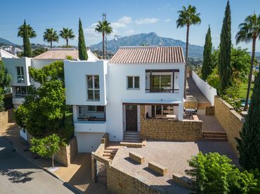 Casa con piscina en venta en Marbella Centro