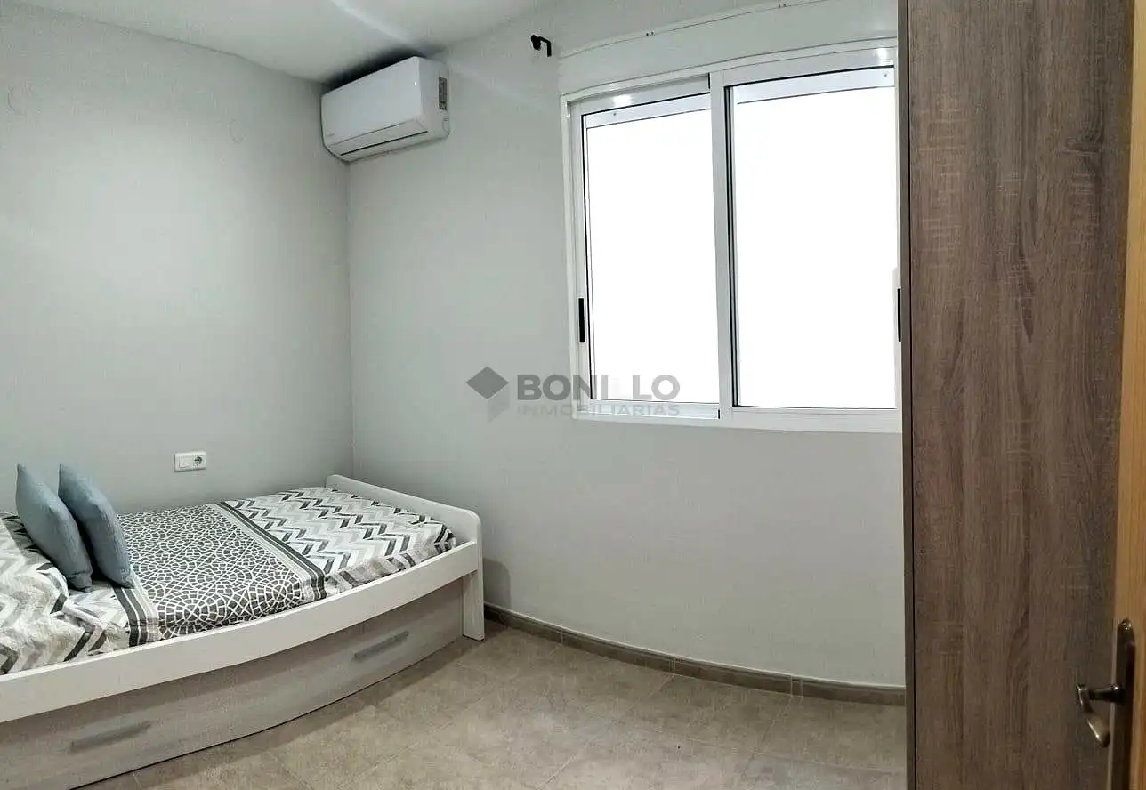 Habitación de Piso en venta en Moncofa con Terraza, Piscina y Amueblado