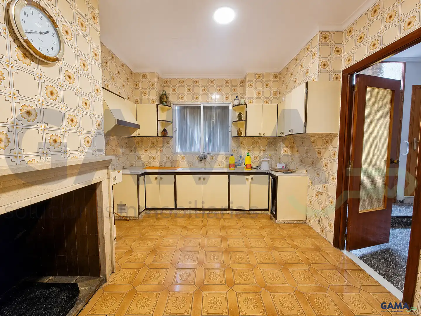 Kitchen of Houses for sale in Massalavés