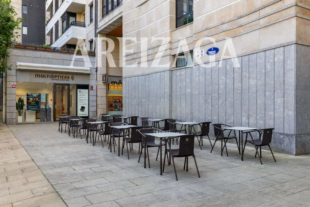 Terrasse von Geschaftsraum zur Miete in Donostia - San Sebastián  mit Klimaanlage und Möbliert