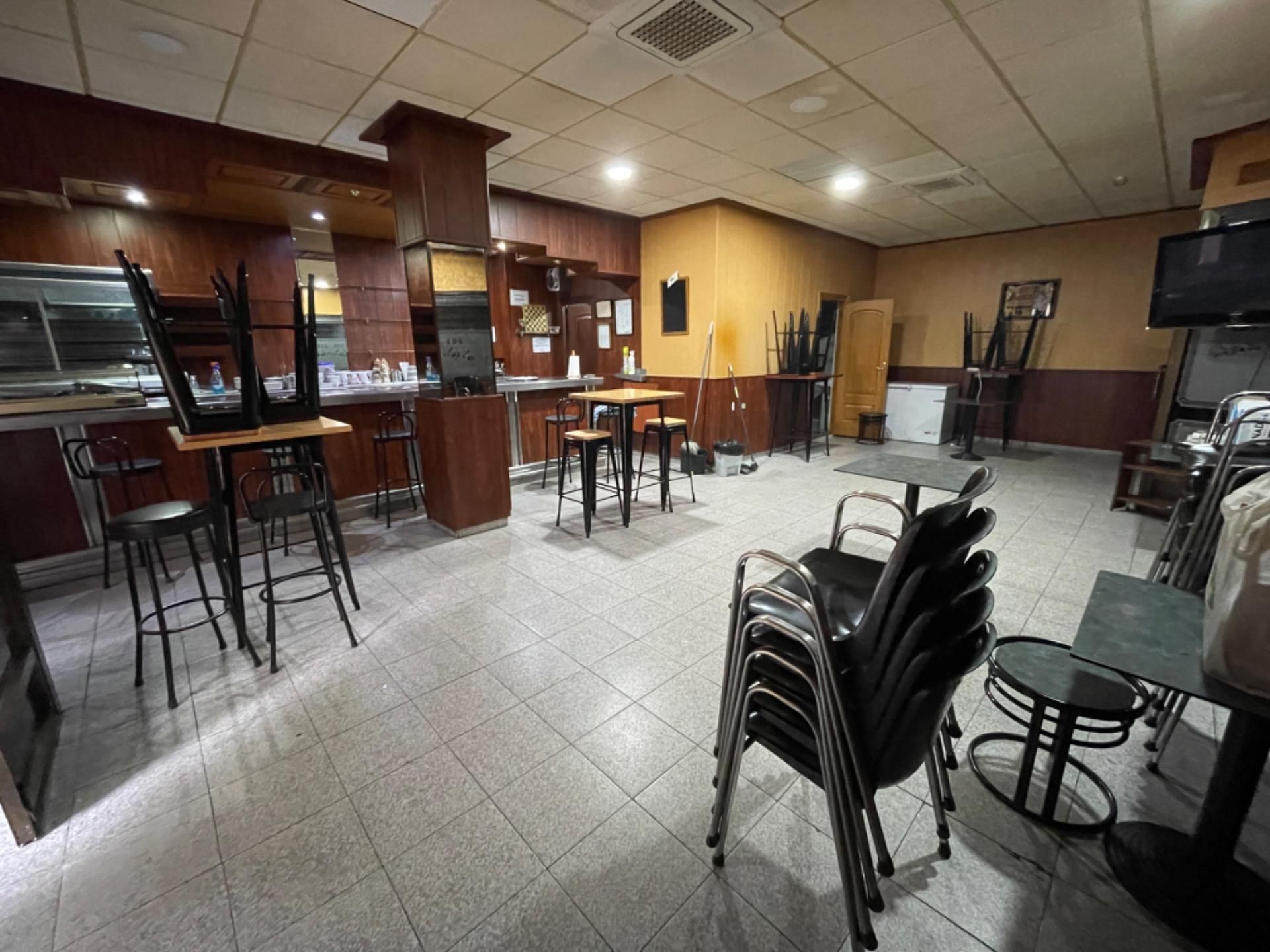 Premises for sale in  Albacete Capital