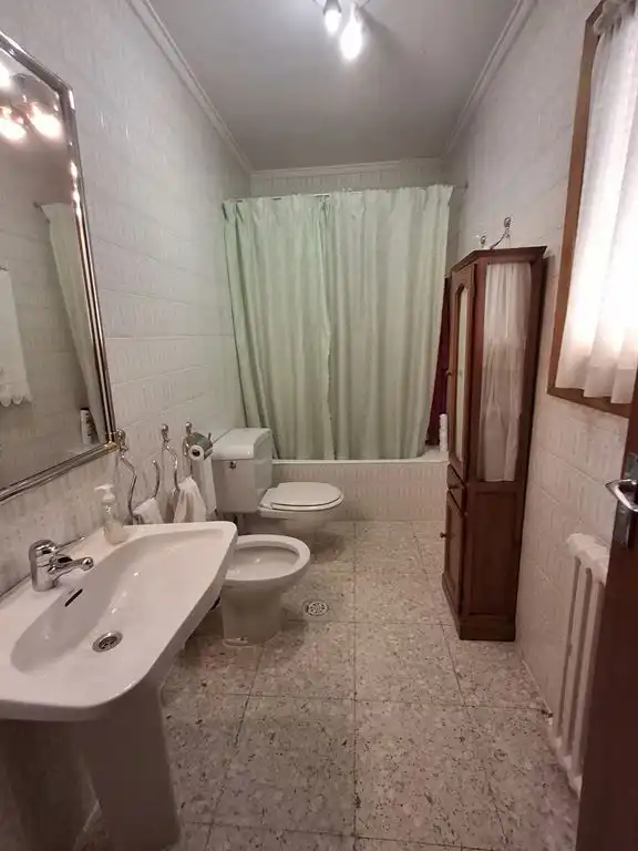 Badezimmer von Einfamilien-Reihenhaus zum Verkauf in La Roda mit Klimaanlage, Heizung und Terrasse