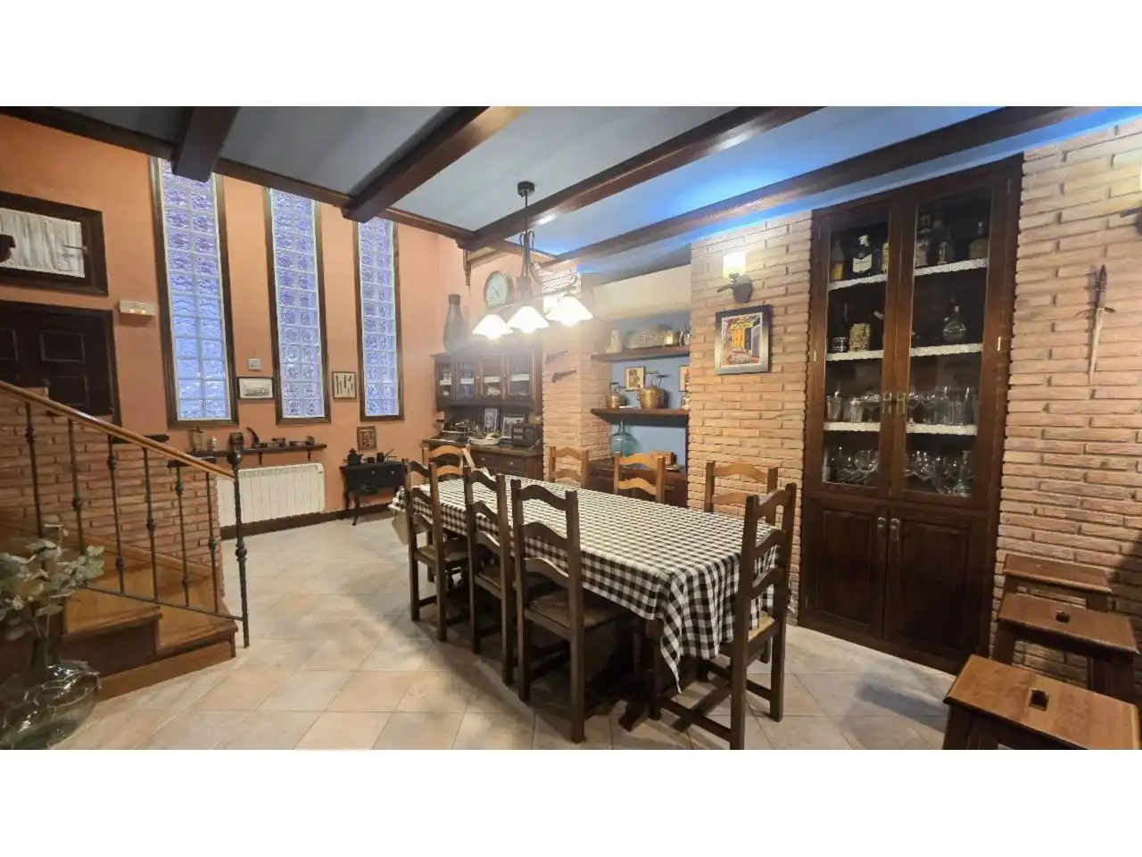 Dining room of Commercial properties for sale in  Logroño