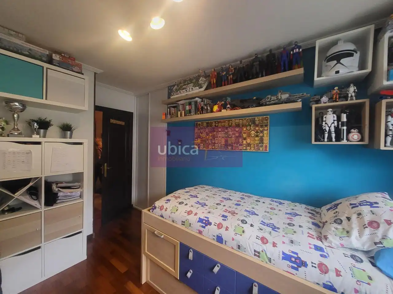 Habitación de Piso en venta en Vigo  con Calefacción, Parquet y Trastero