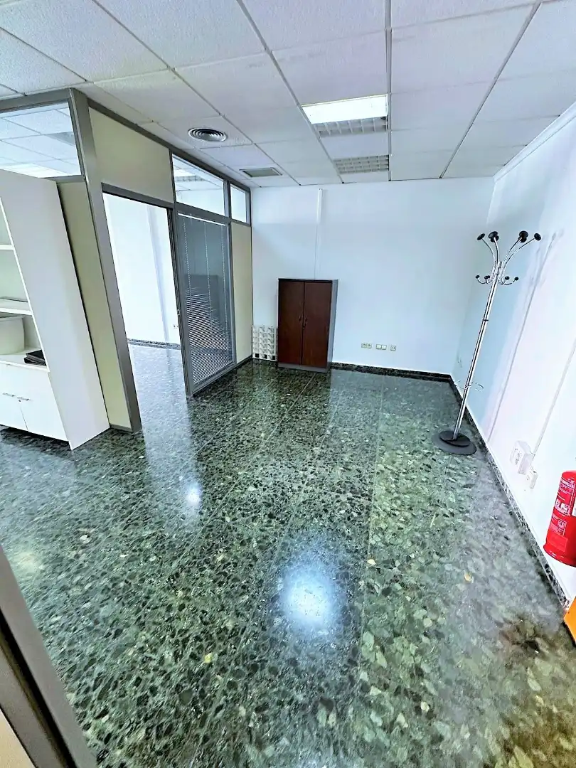 Büro zur Miete in Valencia mit Klimaanlage