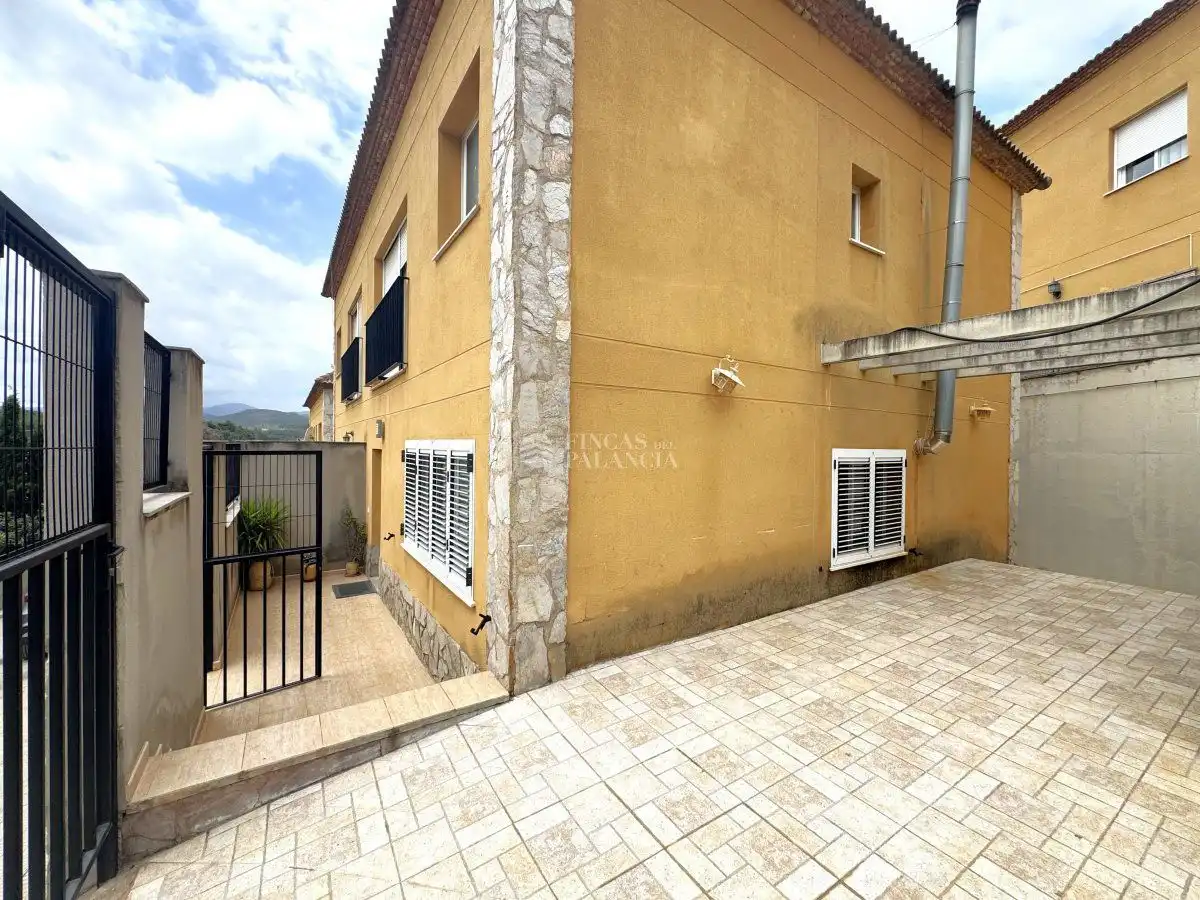 Vista exterior de Casa o xalet en venda en Sot de Ferrer amb Calefacció, Terrassa i Traster