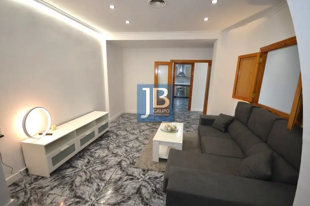 Casa adosada en venda en L'Alcúdia de Crespins amb Terrassa, Moblat i Forn