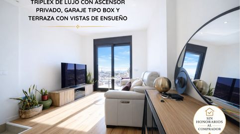 TRÍPLEX DE LUJO CON ASCENSOR PRIVADO, GARAJE TIPO BOX Y TERRAZA CON VISTAS DE ENSUEÑO