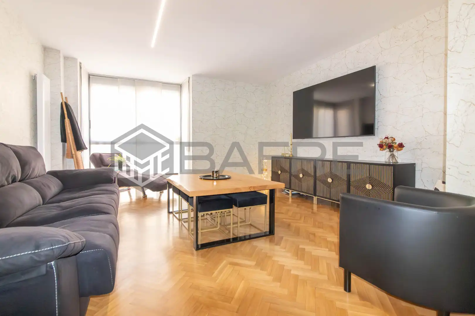 Sala de estar de Piso en venta en  Madrid Capital con Aire acondicionado, Calefacción y Parquet