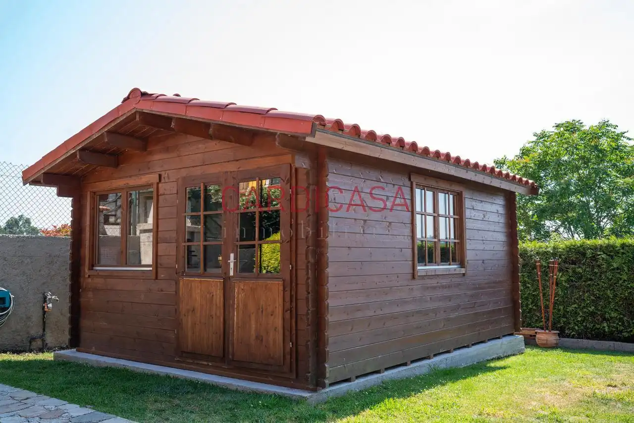 Vista exterior de Casa o xalet en venda en Mos amb Calefacció, Jardí privat i Terrassa