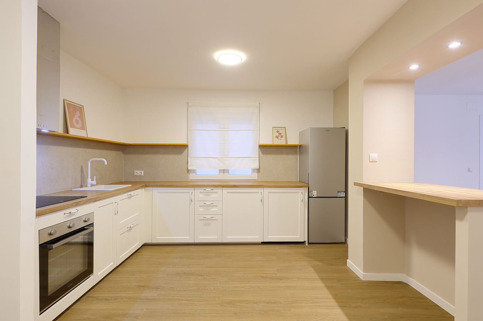 Kitchen of Flat for sale in Oviedo   with Heating, Parquet flooring and Storage room