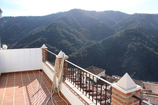Casa-chalet en Venta en Calle Farajan en Jubrique