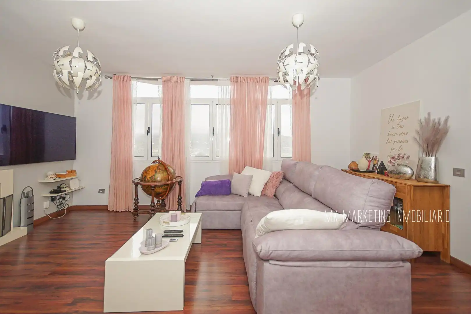 Sala d'estar de Casa adosada en venda en Santa Brígida amb Aire condicionat, Parquet i Terrassa