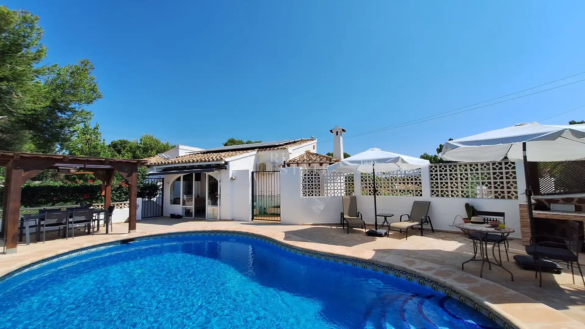 Casa amb piscina en venda a Calle Rio Sella, imagen 45