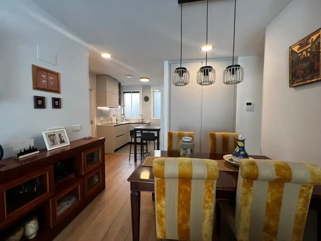 Comedor de Piso en venta en Vitoria - Gasteiz con Calefacción y Parquet