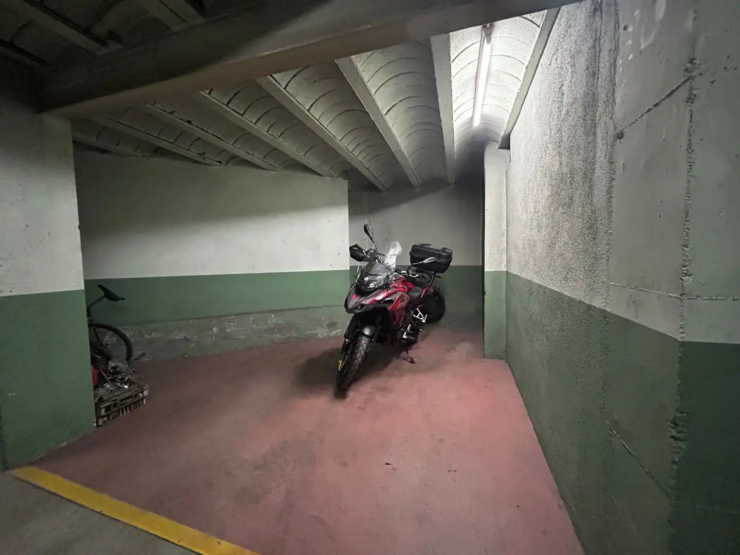 Parking de Piso en venta en Torelló con Calefacción, Terraza y Trastero
