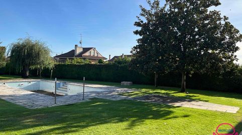 Parcela en Eras de Renueva con más de 130m de fachada, imatge 4