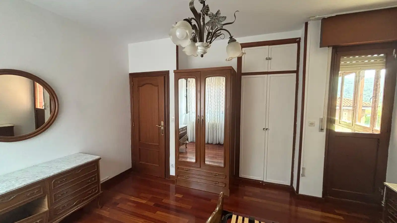 Schlafzimmer von Wohnung zum Verkauf in Rasines mit Heizung, Möbliert und Ofen