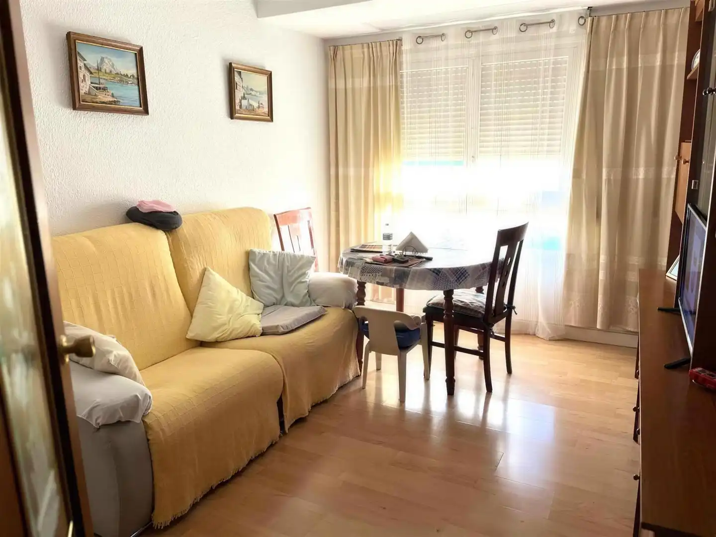Piso con terraza en venta en Calle Cisne
