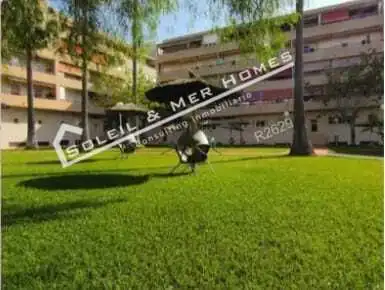 Vista exterior de Pis en venda en El Puerto de Santa María amb Aire condicionat, Terrassa i Balcó