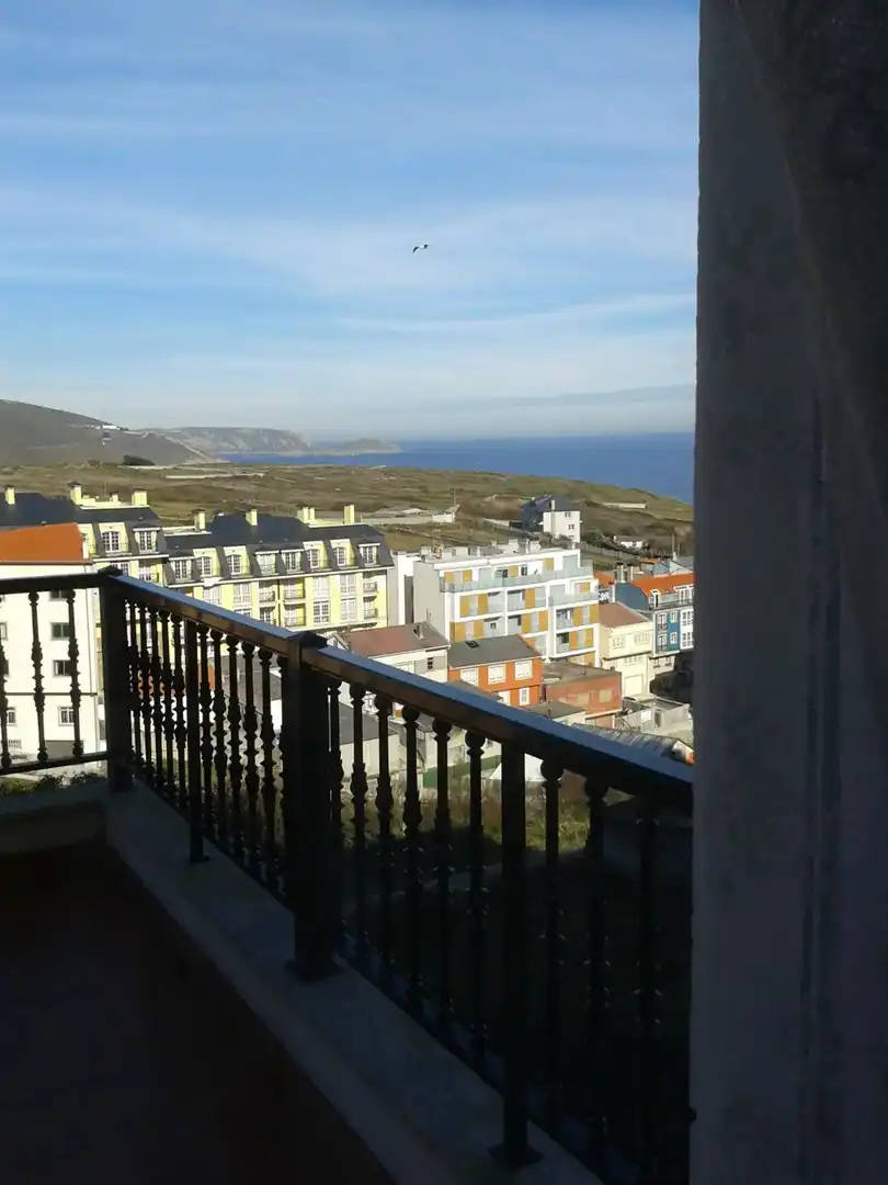 Außenansicht von Wohnungen zum Verkauf in Malpica de Bergantiños mit Heizung, Möbliert und Ofen