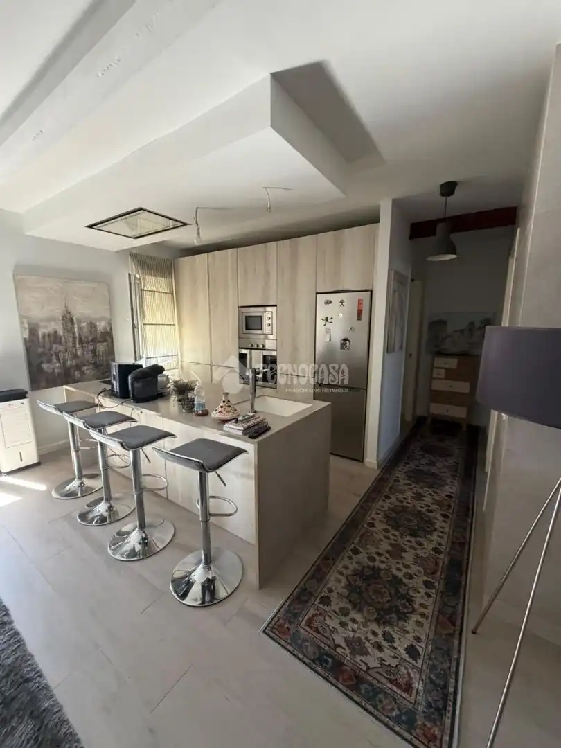 Piso con ascensor en venta en Av. Virgen del Carmen