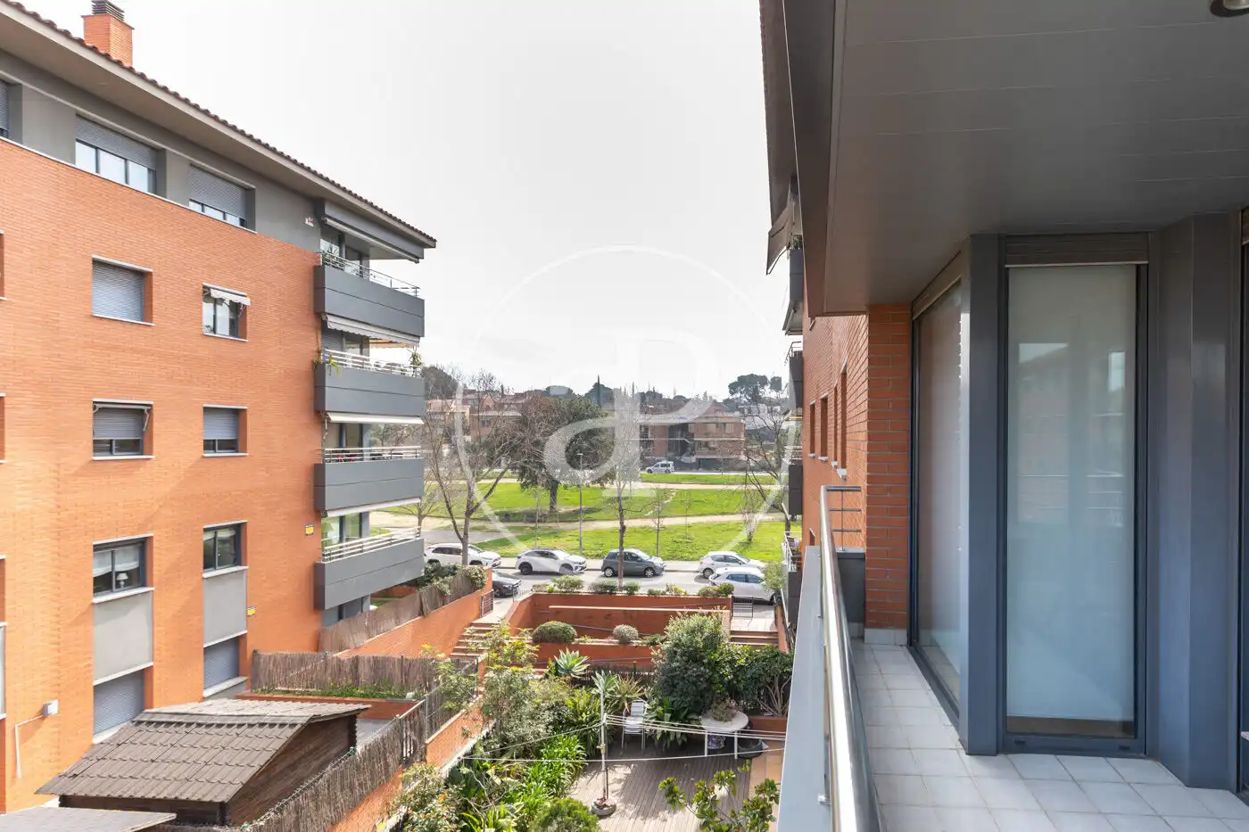 Exterior view of Flat for sale in Sant Cugat del Vallès  with Air Conditioner, Heating and Terrace