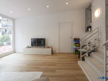 Piso con balcón en venta en Sants - Montjuïc
