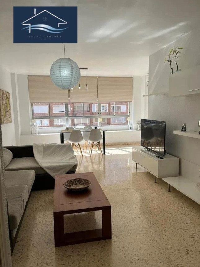 Sala d'estar de Pis en venda en Alicante / Alacant amb Aire condicionat, Calefacció i Rentadora