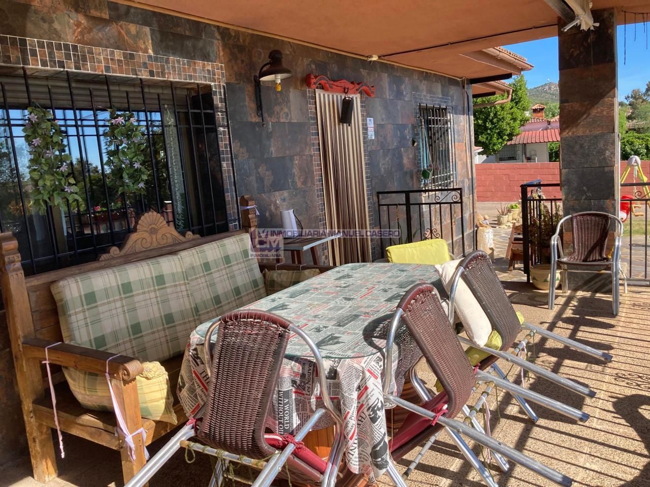 Terrassa de Casa o xalet en venda en Cáceres Capital amb Calefacció, Jardí privat i Terrassa