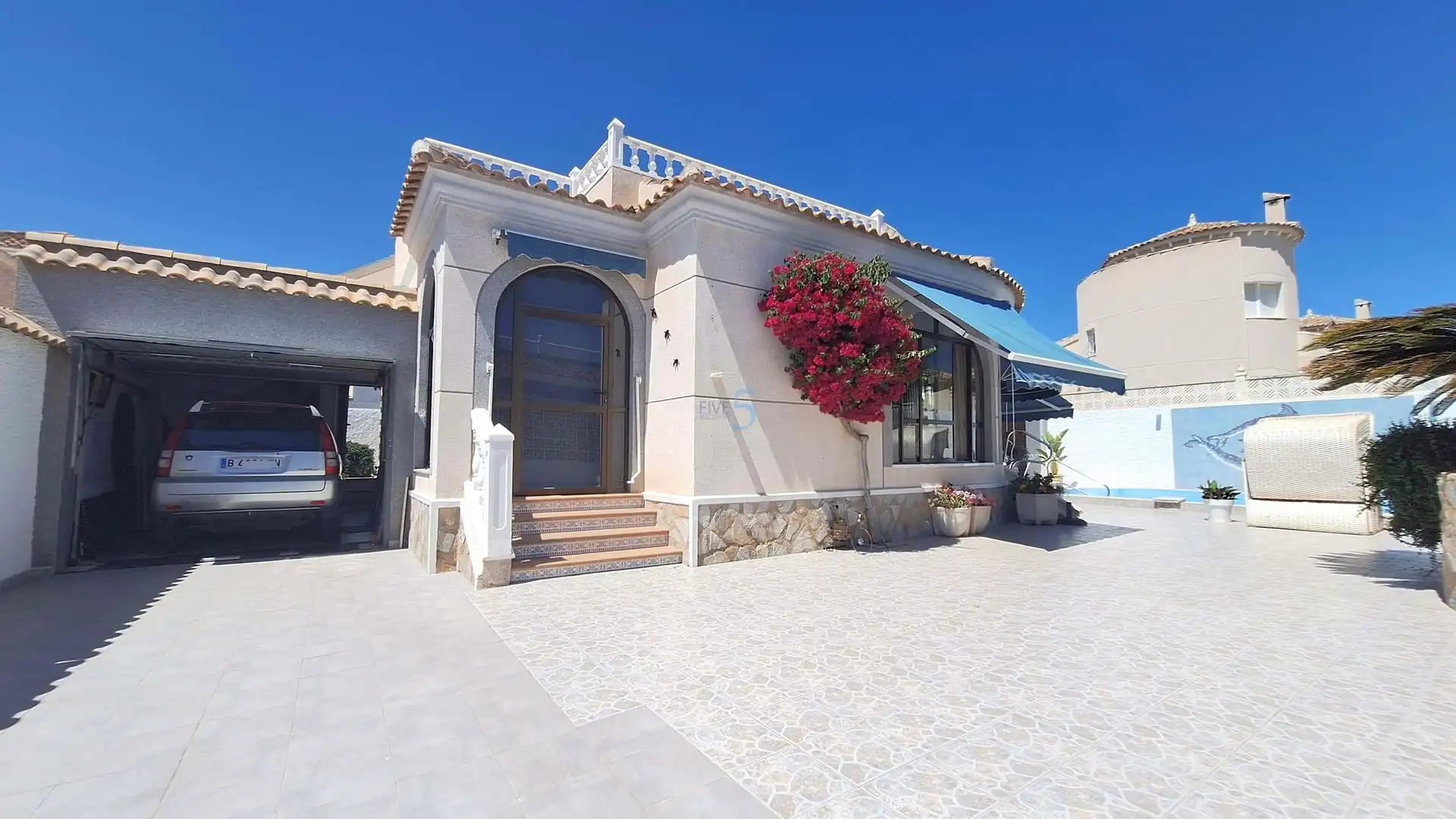 Exterior view of Houses for sale in Torrevieja  with Terrace, Storage room and Swimming Pool